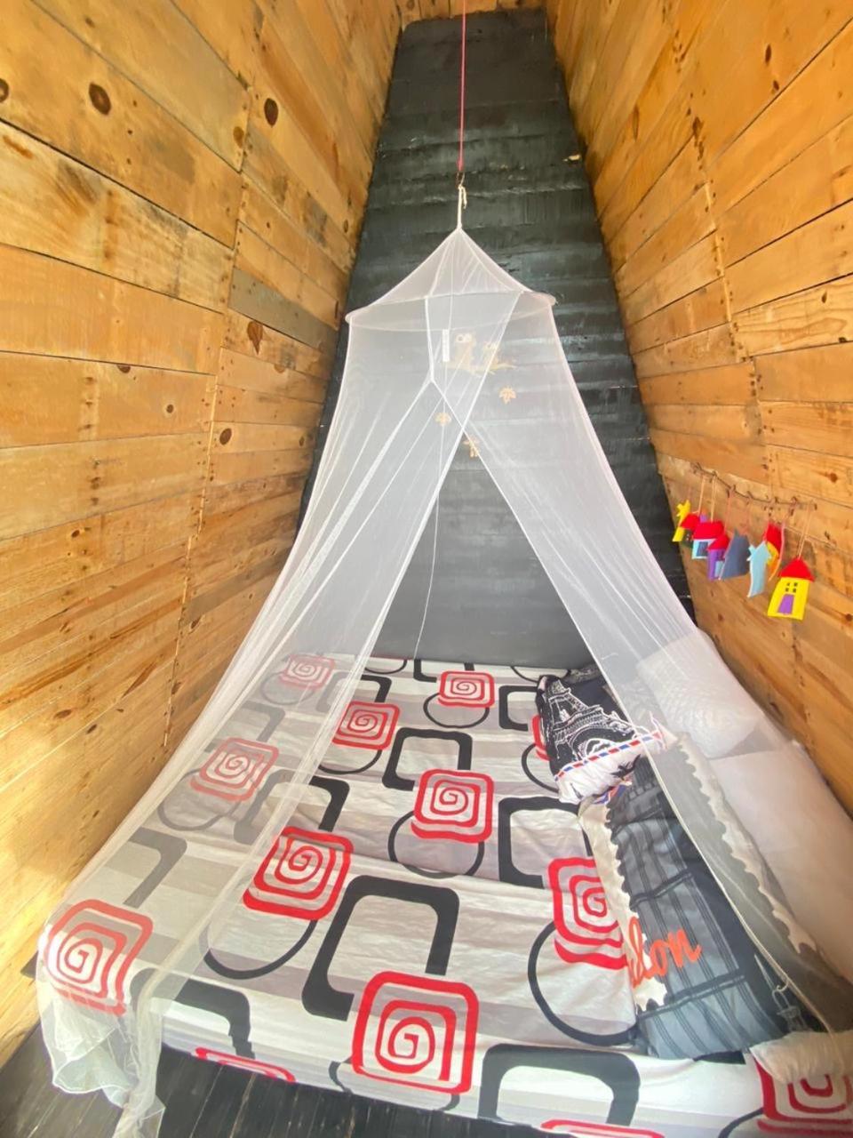 Tipiland Baru La Casa Del Mono Hotel Playa Blanca Luaran gambar